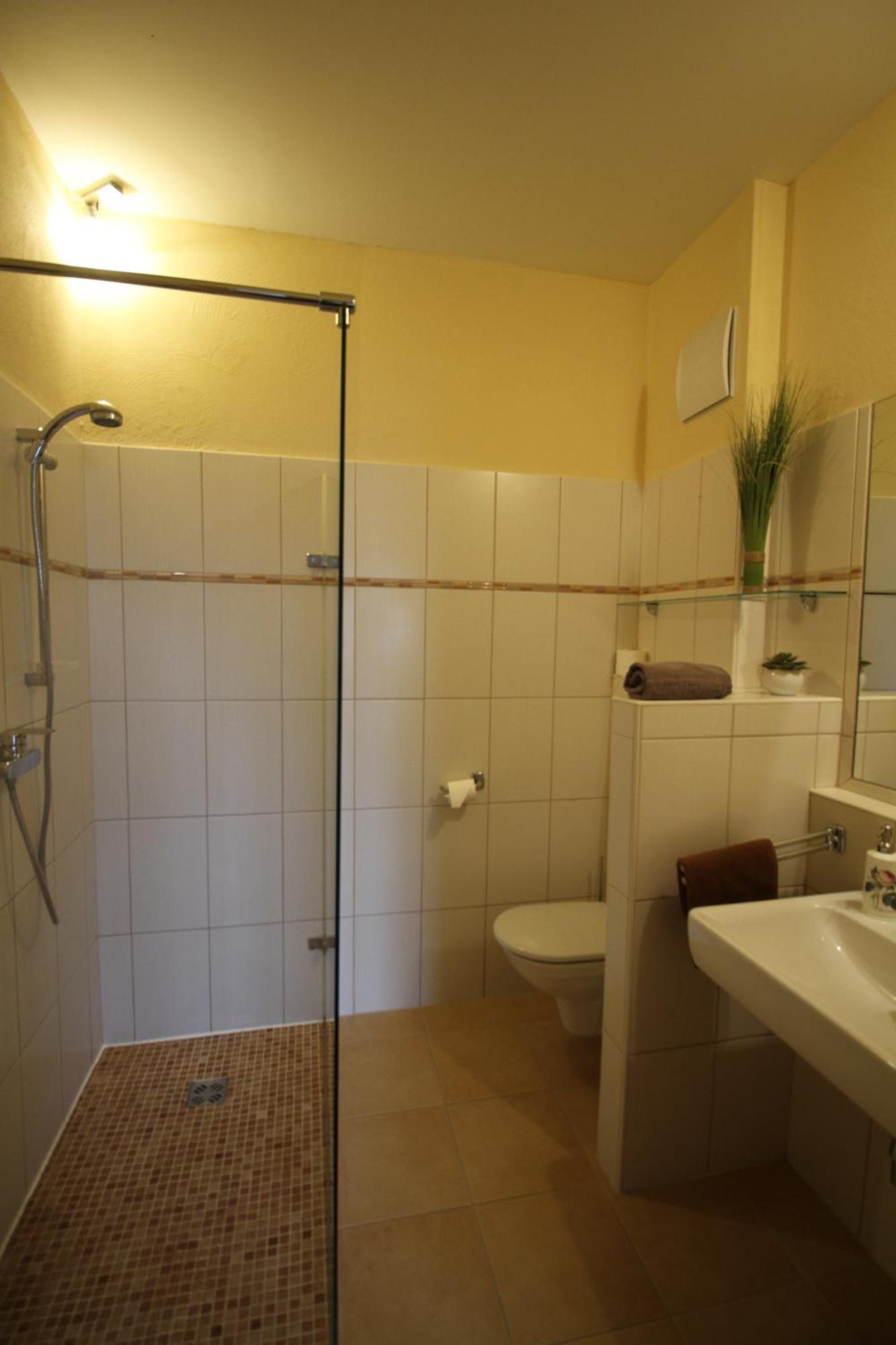 Rosenhotel - Serviced Apartments Zwentendorf المظهر الخارجي الصورة