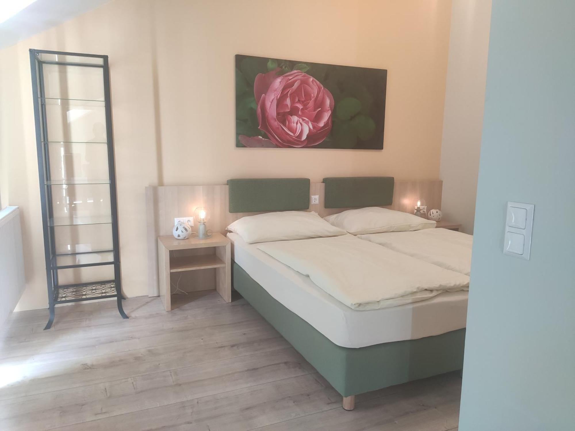 Rosenhotel - Serviced Apartments Zwentendorf المظهر الخارجي الصورة