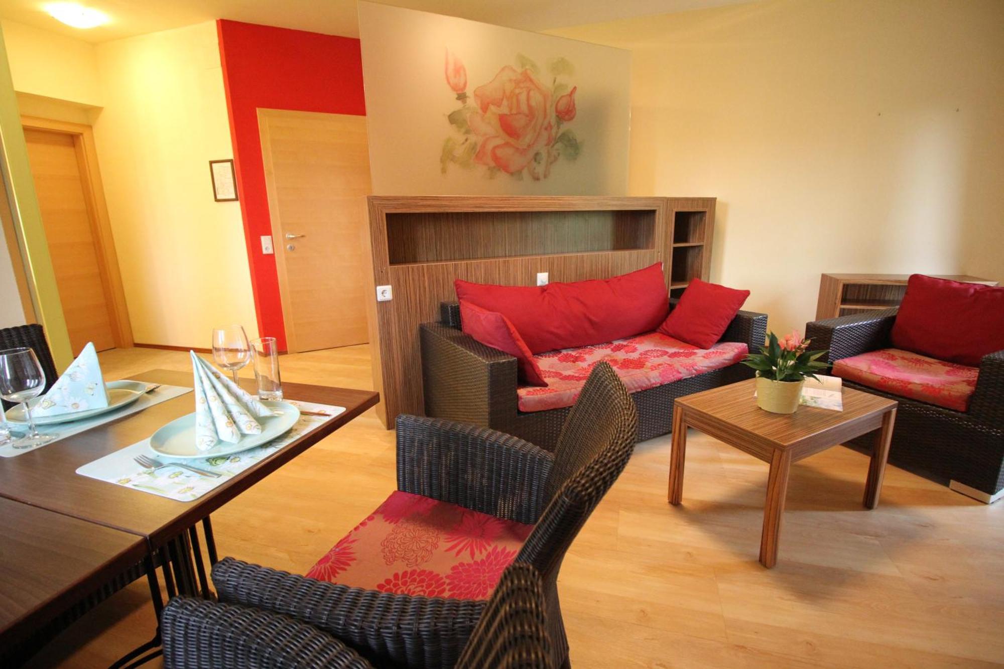 Rosenhotel - Serviced Apartments Zwentendorf المظهر الخارجي الصورة