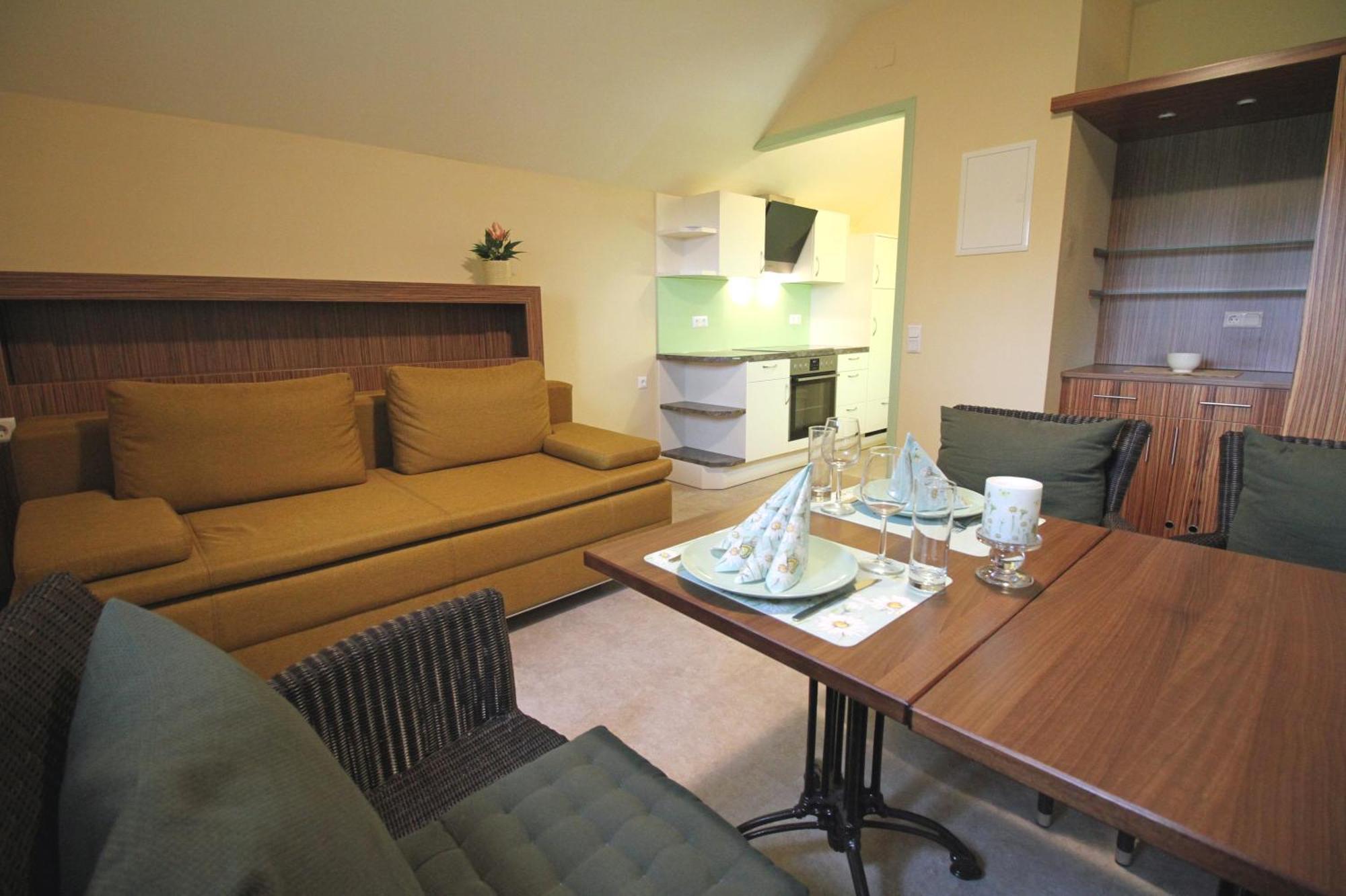 Rosenhotel - Serviced Apartments Zwentendorf المظهر الخارجي الصورة