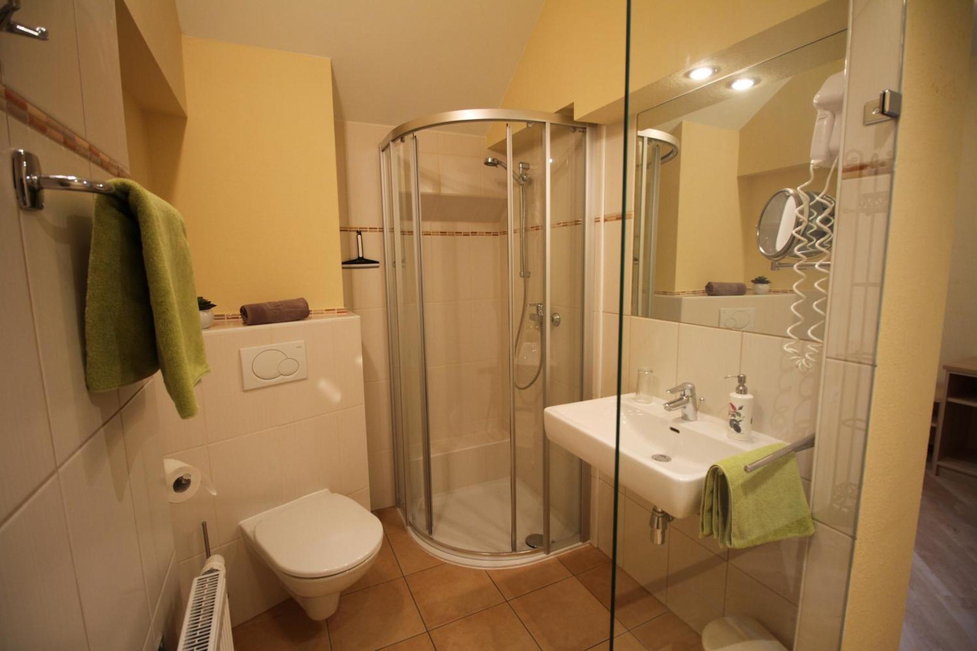 Rosenhotel - Serviced Apartments Zwentendorf المظهر الخارجي الصورة